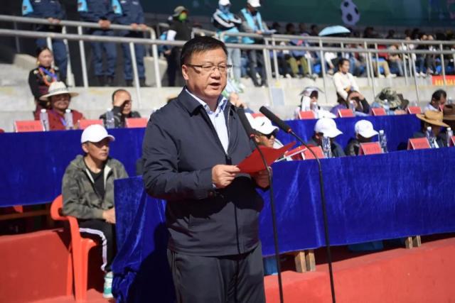 成都未能罚入点球，深圳球迷在看台反应引人关注